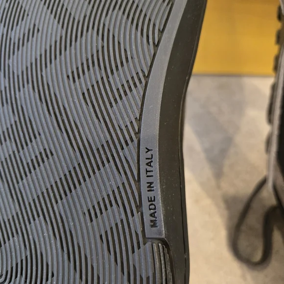 $990 Fendi Step FF Logo Embr Leather Sneakers Black & Gray EU 43 UK 9 US 10 BNIB